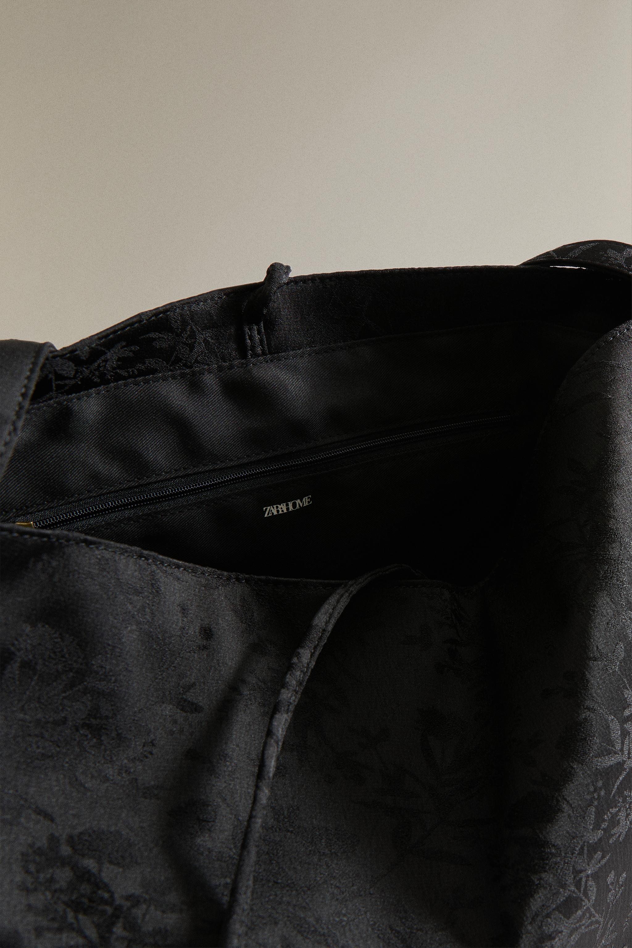 JACQUARD TOTE BAG